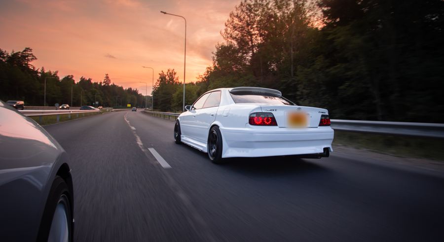 Toyota Chaser photographed from a chase car on the motorway
