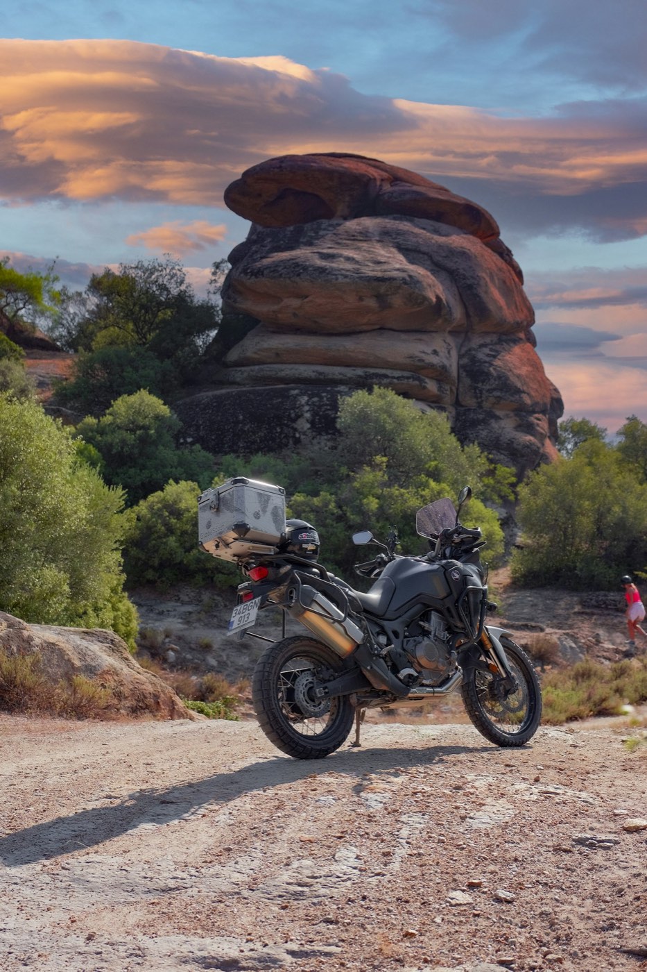 HONDA AFRICA TWIN, verfügbar bei Xplore Motorcycles
